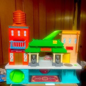 Ninja turtles 2012 Chinatown playset incomplete